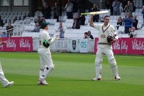 开云APP-全新击球技巧突破传统打法，引发热议，击球步法